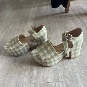 UO Wedge Heel Sandals Gingham